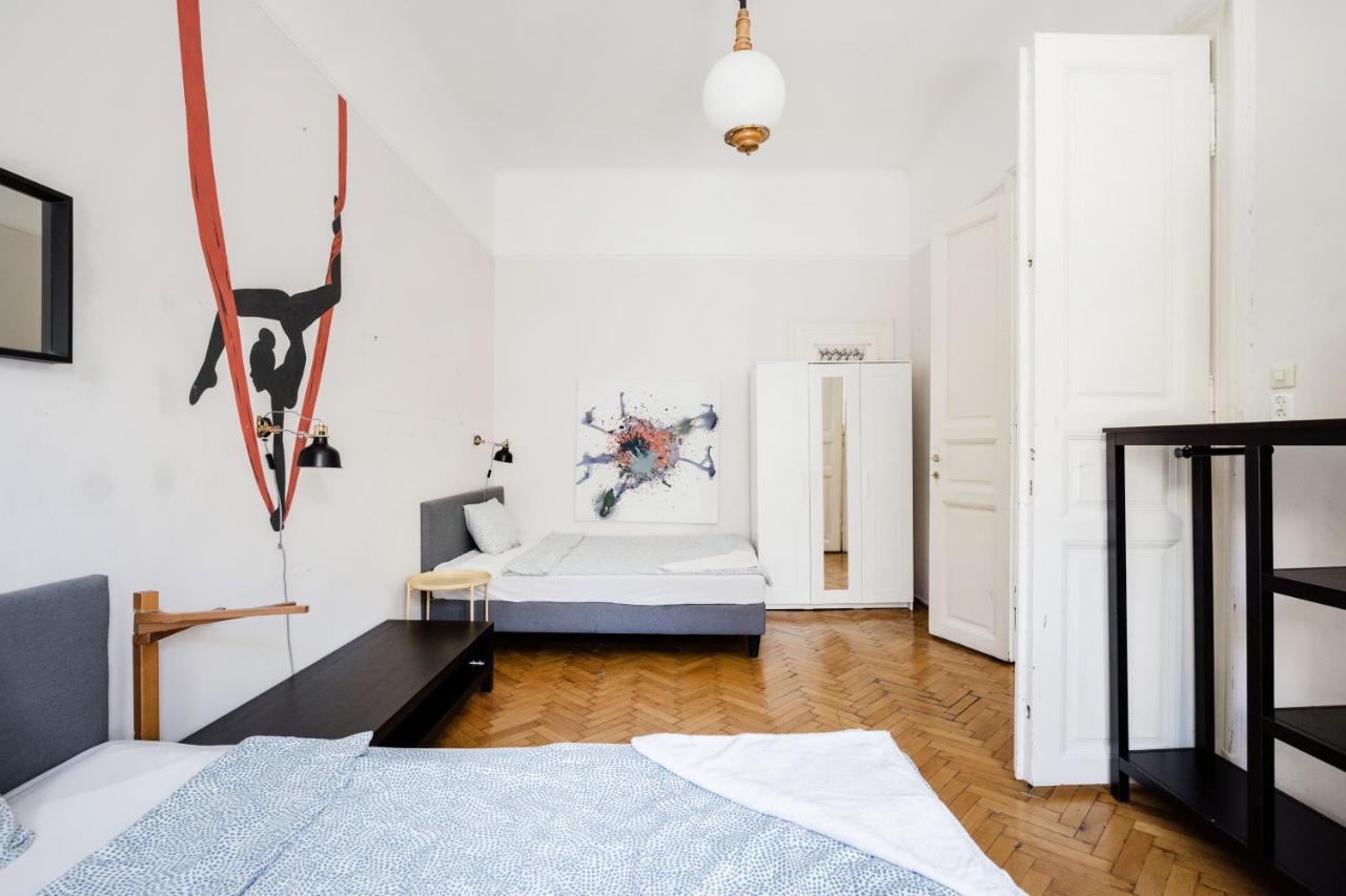 Downtown Circus Apartment Boedapest Buitenkant foto