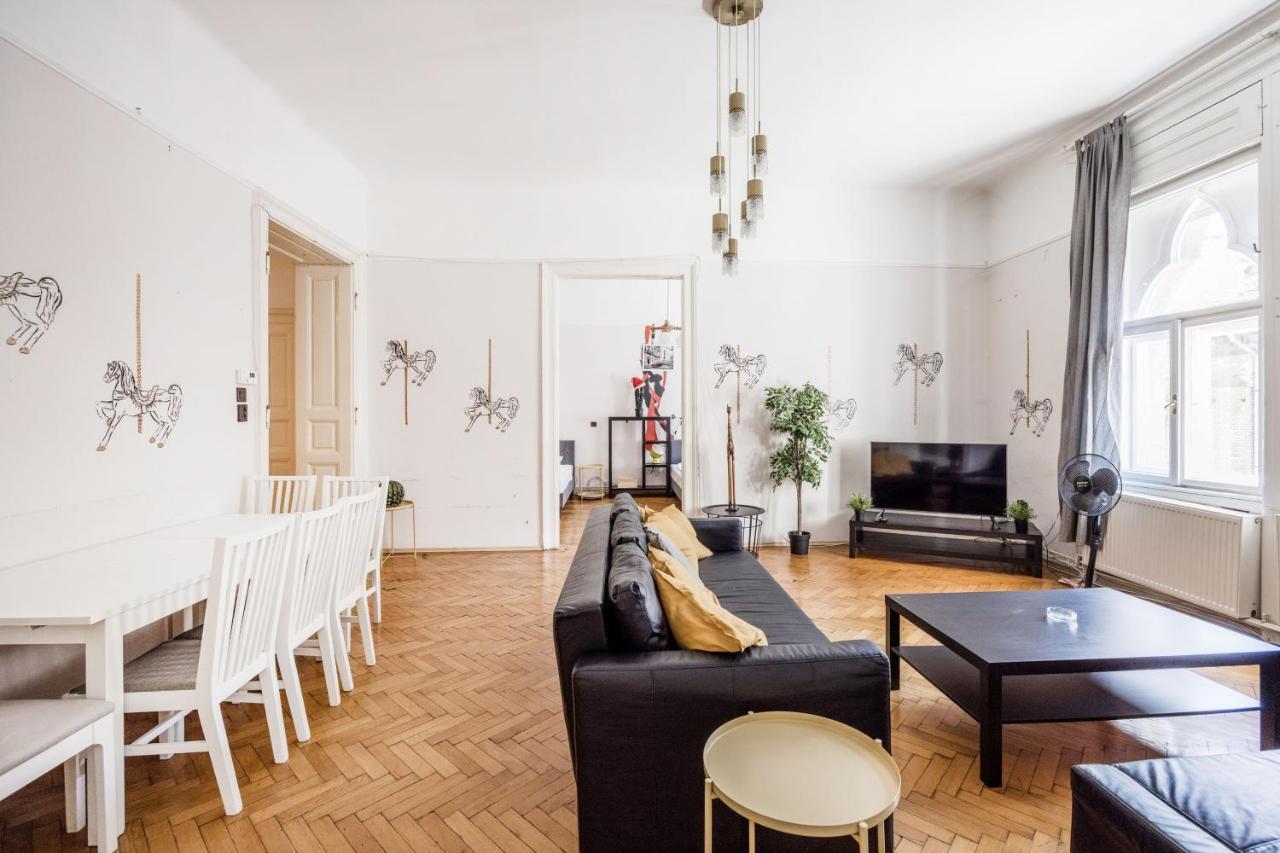 Downtown Circus Apartment Boedapest Buitenkant foto