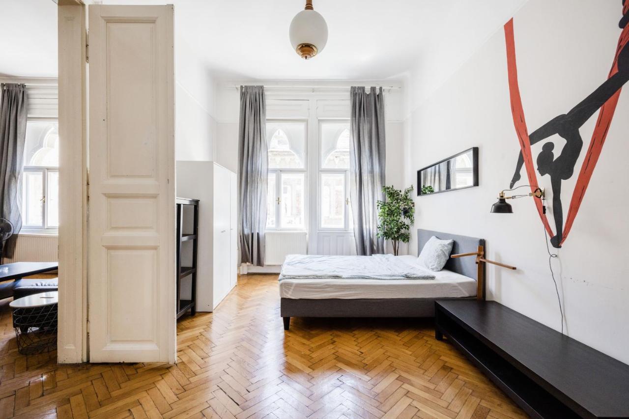 Downtown Circus Apartment Boedapest Buitenkant foto