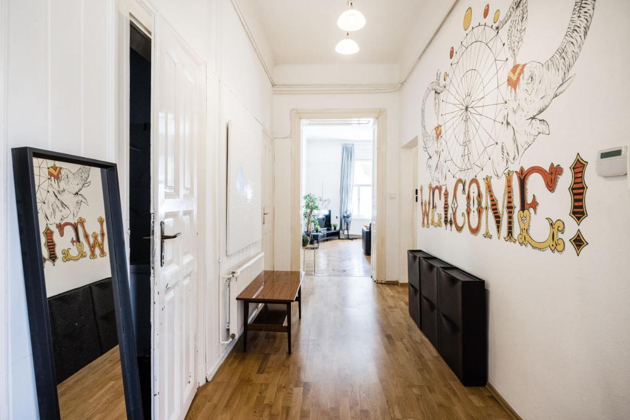 Downtown Circus Apartment Boedapest Buitenkant foto