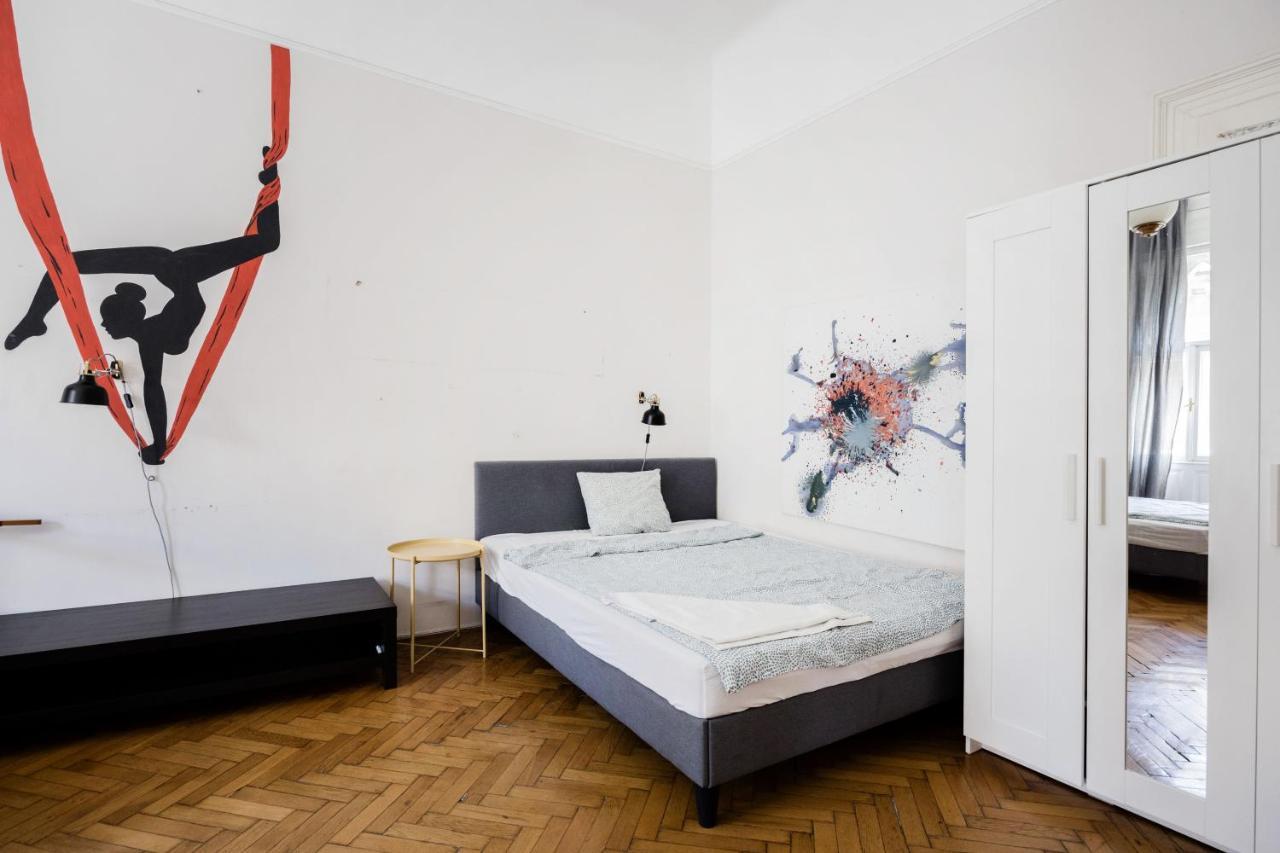 Downtown Circus Apartment Boedapest Buitenkant foto